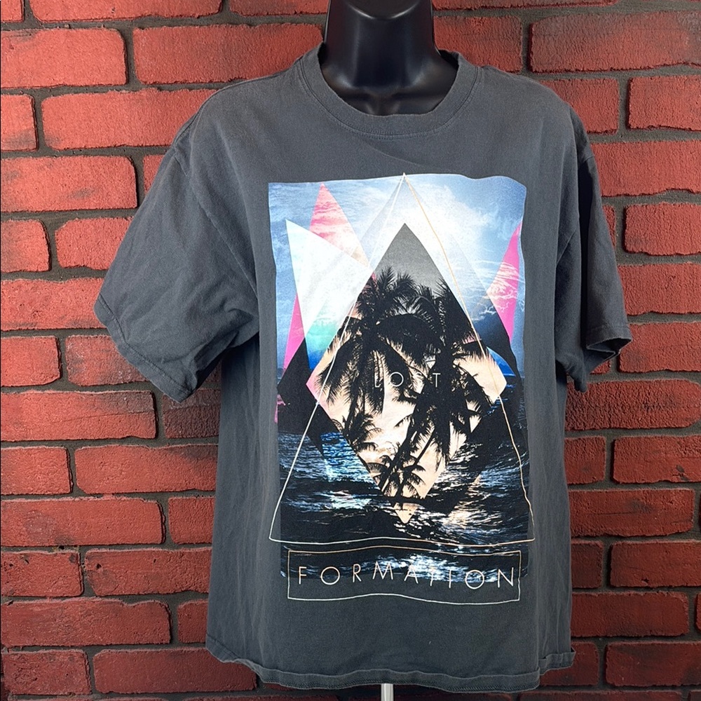 ESC Shirt Mens Large Graphic‎